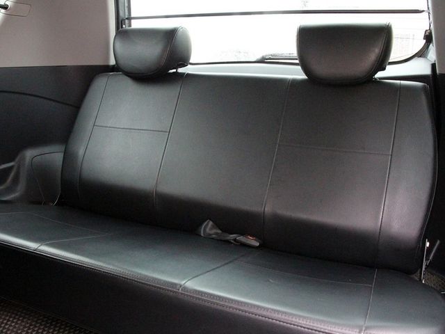 Mitsubishi Zinger  第13張相片