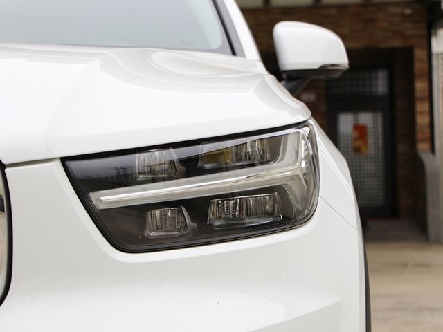Volvo XC40  第9張相片