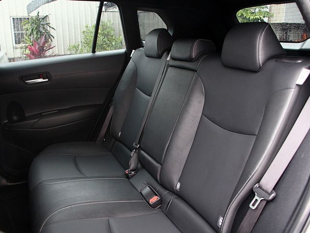 Toyota Cross  第13張相片