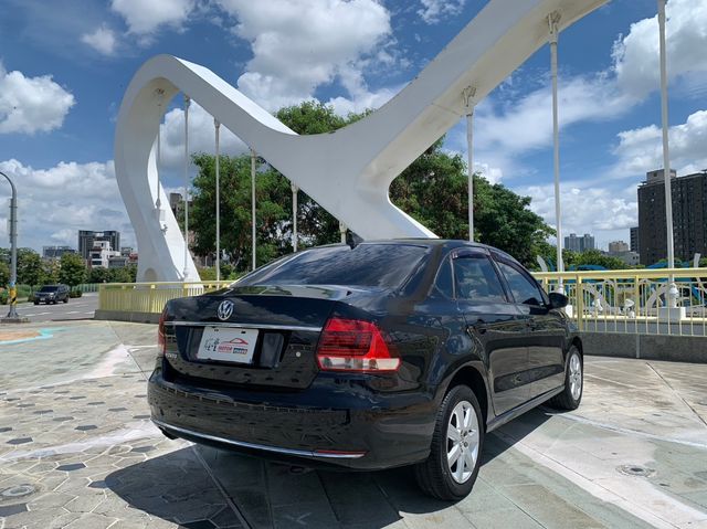 VOLKSWAGEN福斯 VENTO  第3張相片