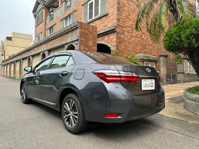 TOYOTA豐田 ALTIS  第3張相片