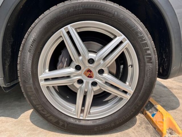 PORSCHE保時捷 CAYENNE  第19張相片