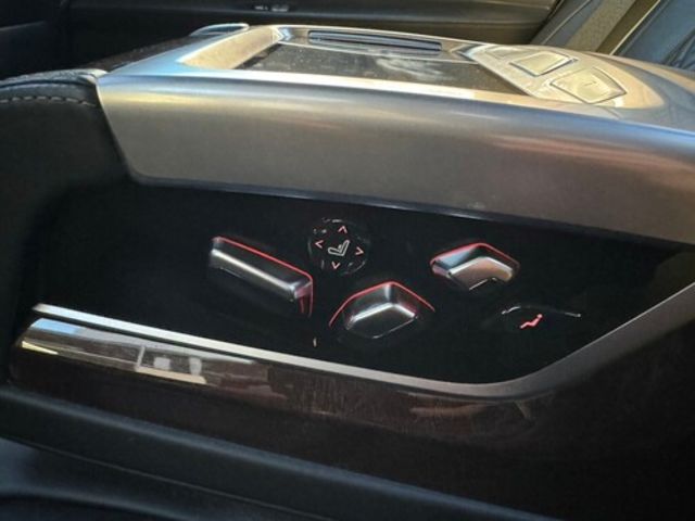 BMW寶馬 740LI  第12張相片