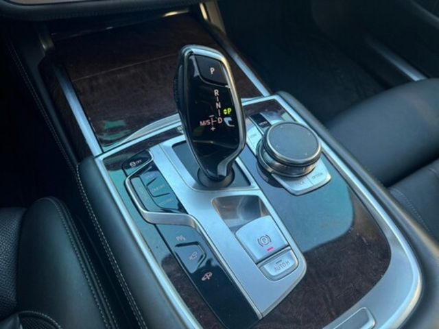 BMW寶馬 740LI  第15張相片