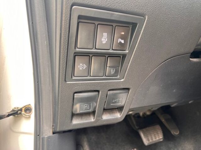TOYOTA豐田 HILUX  第16張相片
