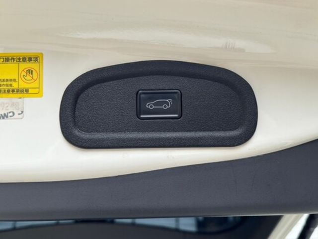 MITSUBISHI三菱 OUTLANDER  第12張相片