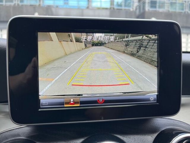 M-BENZ賓士 GLC300  第13張相片