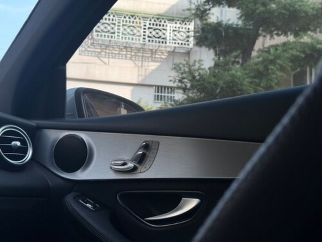 M-BENZ賓士 GLC250  第15張相片