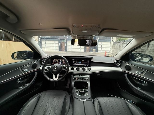 M-BENZ賓士 E200 ESTATE  第6張相片