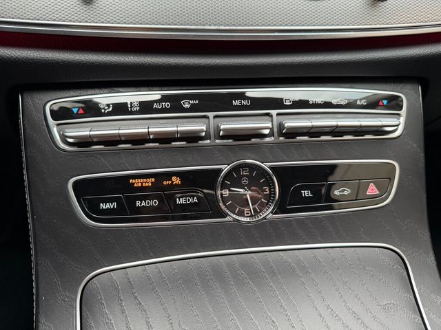 M-BENZ賓士 E200 ESTATE  第13張相片