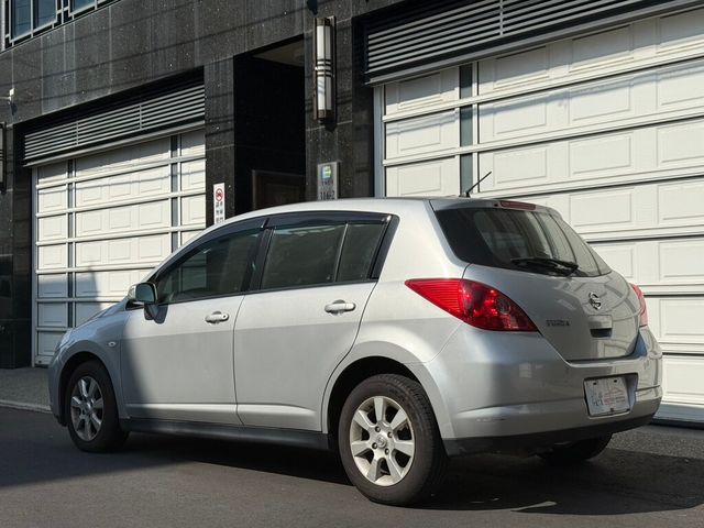 NISSAN日產 TIIDA  第3張相片