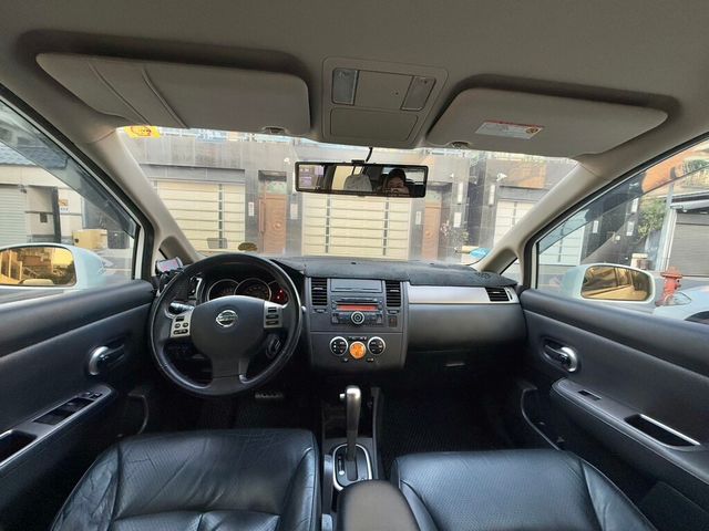 NISSAN日產 TIIDA  第5張相片