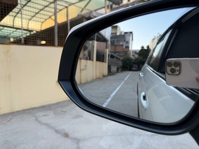 TOYOTA豐田 RAV4  第19張相片