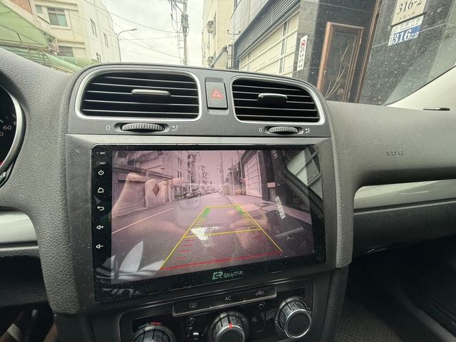 VOLKSWAGEN福斯 GOLF  第10張相片