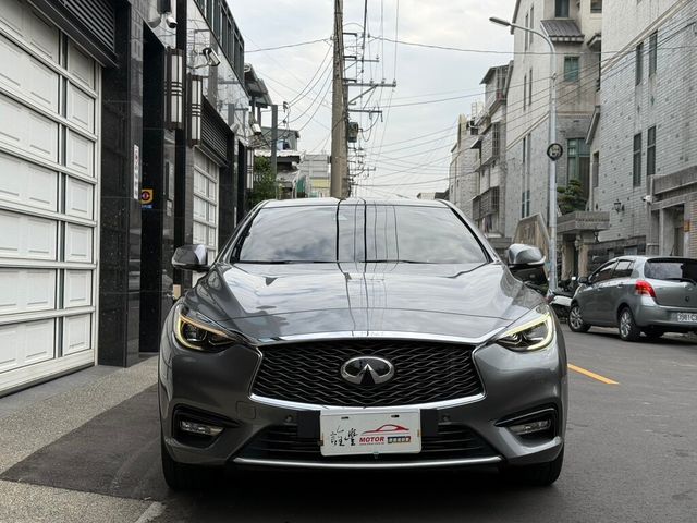 INFINITI無限 Q30  第2張相片