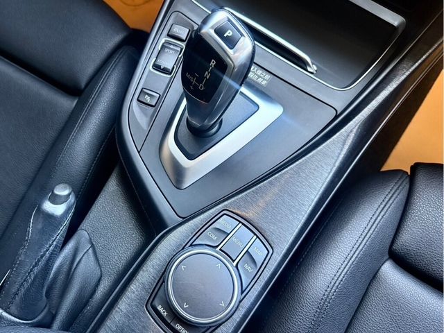BMW寶馬 118  第10張相片