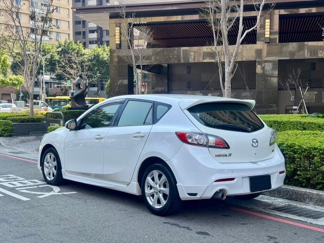 MAZDA馬自達 MAZDA 3  第5張相片