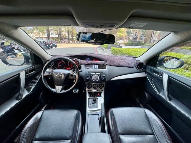 MAZDA馬自達 MAZDA 3  第9張相片