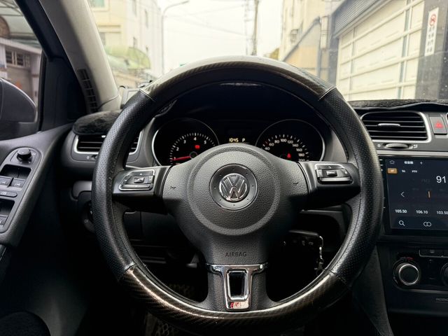 VOLKSWAGEN福斯 GOLF  第17張相片