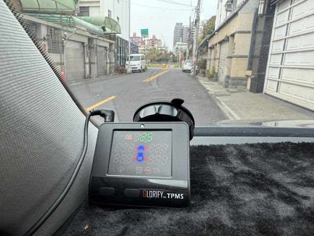 VOLKSWAGEN福斯 GOLF  第27張相片