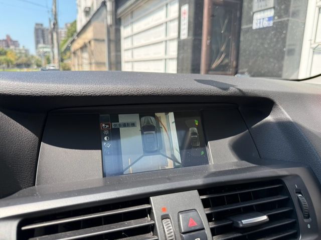 BMW寶馬 X3  第15張相片