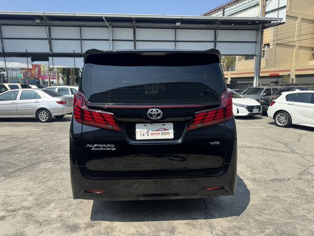 TOYOTA豐田 ALPHARD  第4張相片