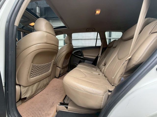 TOYOTA豐田 RAV4  第5張相片