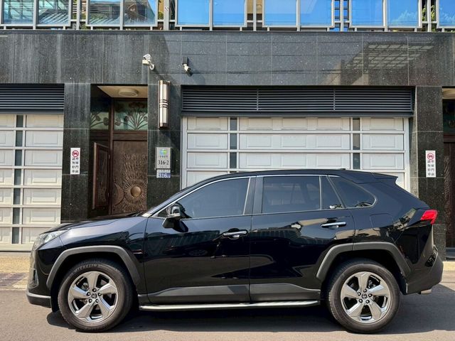 TOYOTA豐田 RAV4  第5張相片