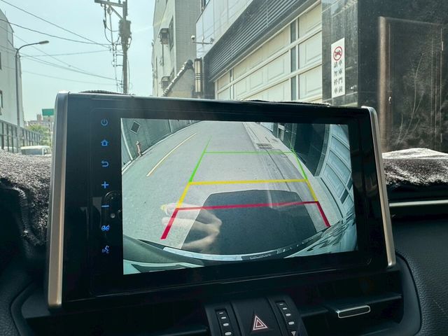 TOYOTA豐田 RAV4  第10張相片
