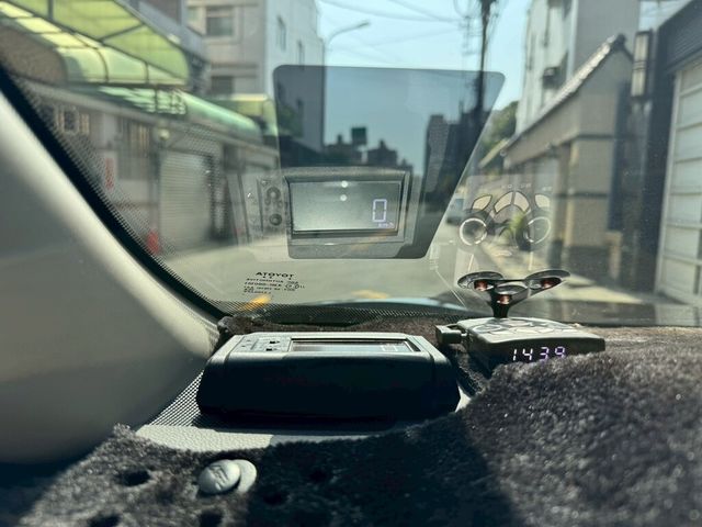 TOYOTA豐田 RAV4  第15張相片