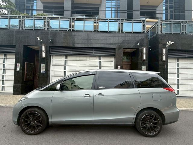 TOYOTA豐田 PREVIA  第4張相片