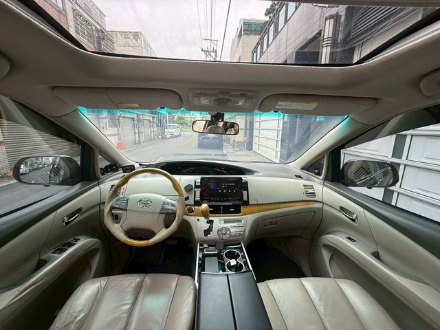TOYOTA豐田 PREVIA  第5張相片