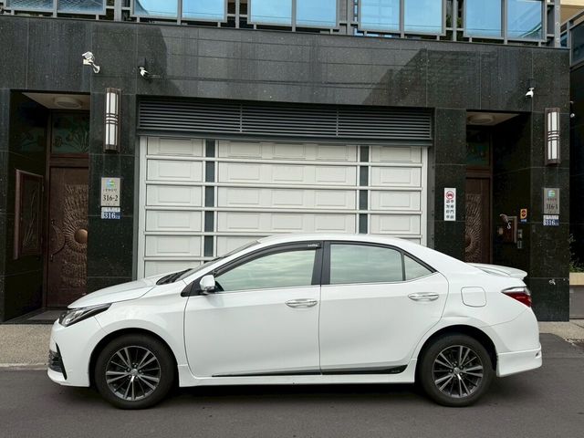 TOYOTA豐田 ALTIS  第4張相片