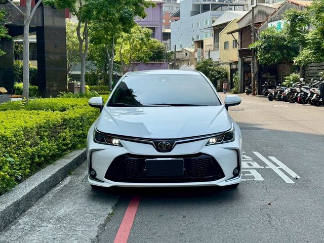 TOYOTA豐田 ALTIS  第2張相片