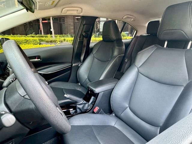 TOYOTA豐田 ALTIS  第6張相片
