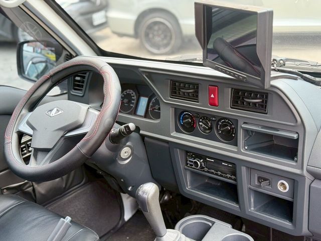 MITSUBISHI三菱 DELICA  第7張相片