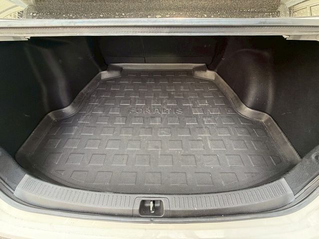 TOYOTA豐田 ALTIS  第10張相片