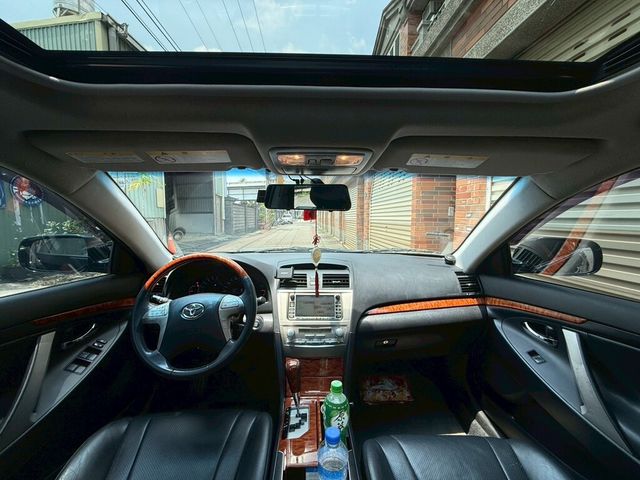 TOYOTA豐田 CAMRY  第6張相片