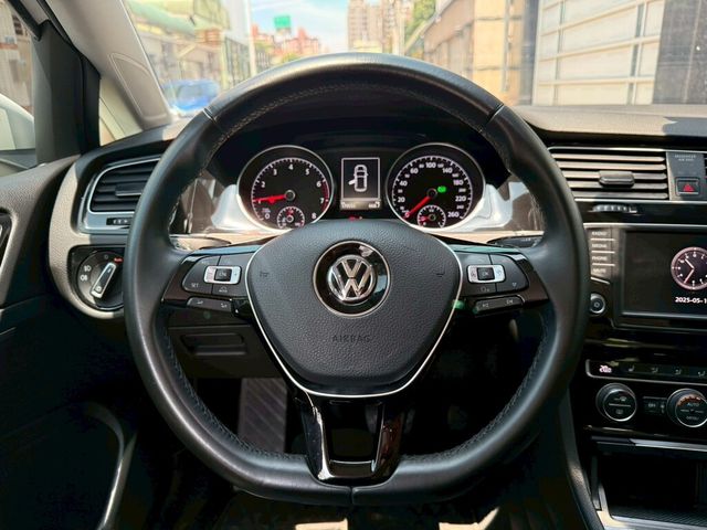 VOLKSWAGEN福斯 GOLF  第9張相片