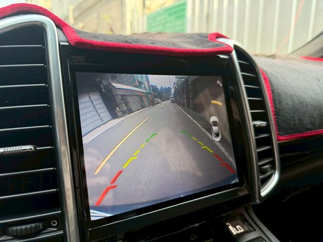 PORSCHE保時捷 CAYENNE  第9張相片