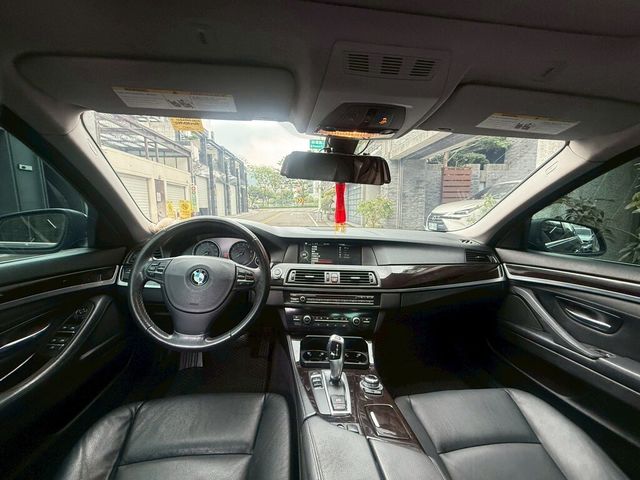 BMW寶馬 528I  第6張相片