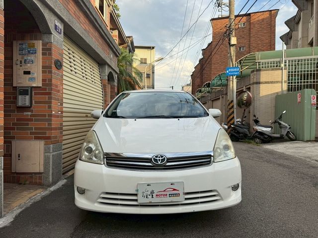 TOYOTA豐田 WISH  第2張相片