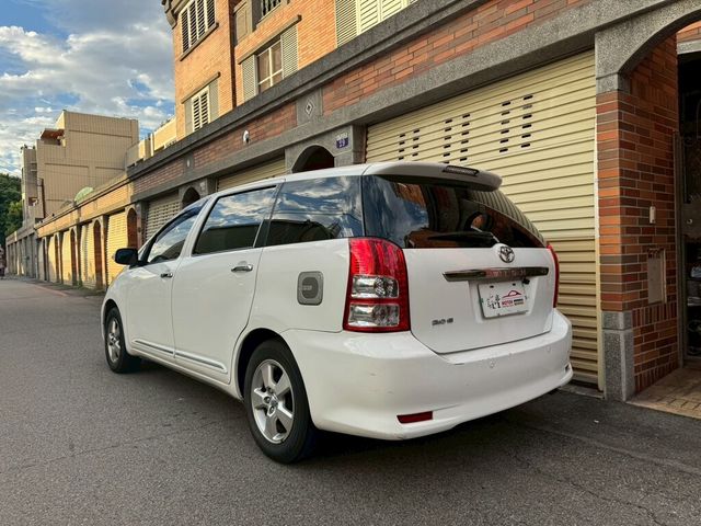 TOYOTA豐田 WISH  第3張相片
