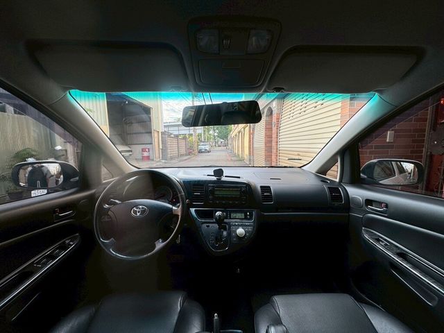 TOYOTA豐田 WISH  第6張相片