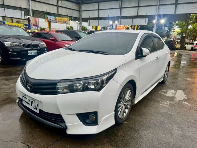 TOYOTA豐田 ALTIS  第1張相片
