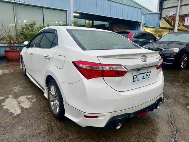 TOYOTA豐田 ALTIS  第4張相片
