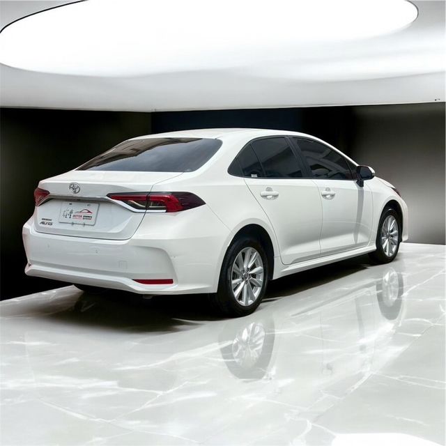 TOYOTA豐田 ALTIS  第3張相片
