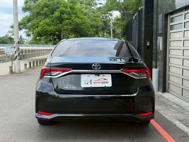 TOYOTA豐田 ALTIS  第4張相片