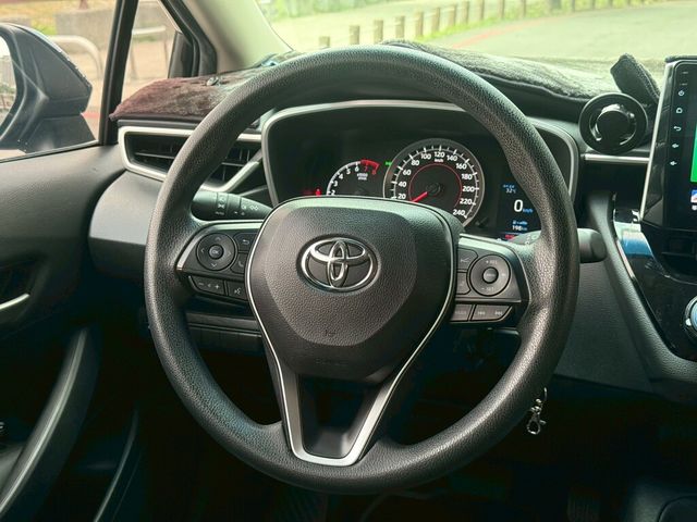 TOYOTA豐田 ALTIS  第7張相片