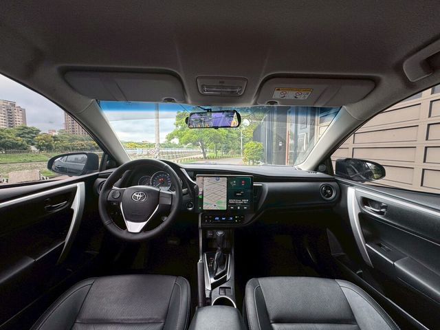 TOYOTA豐田 ALTIS  第6張相片